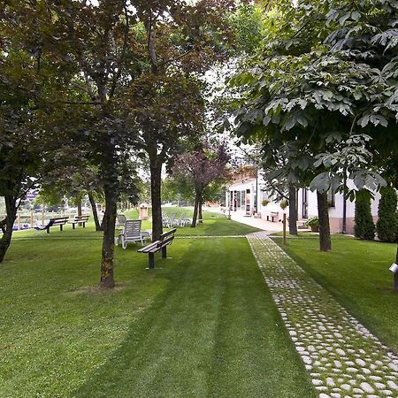Grand Hotel Biancaneve Folgaria Esterno foto