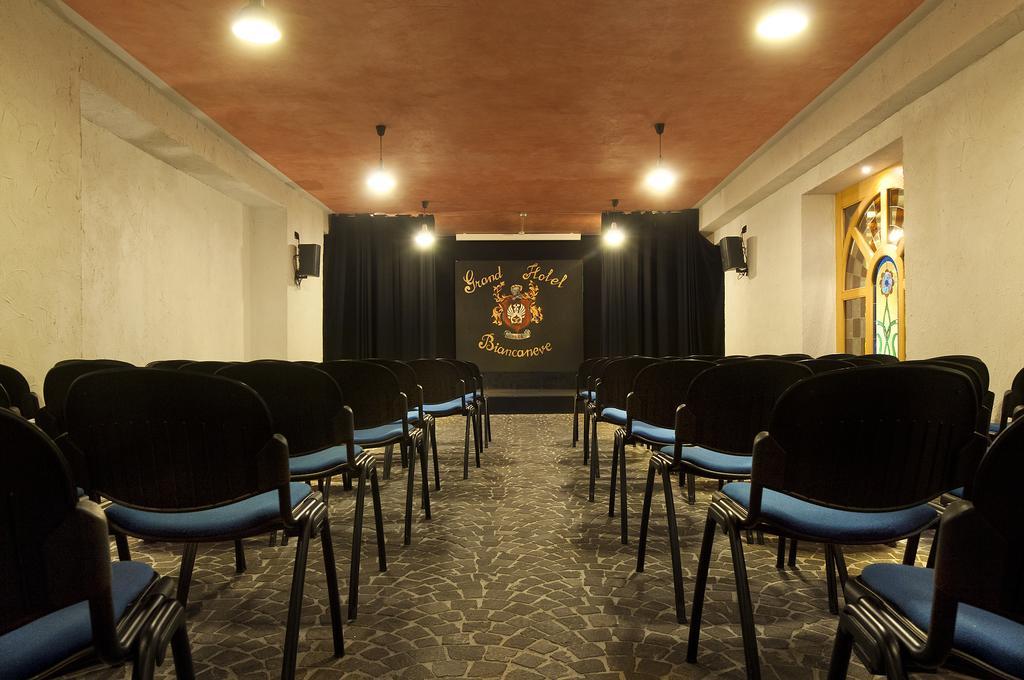 Grand Hotel Biancaneve Folgaria Esterno foto