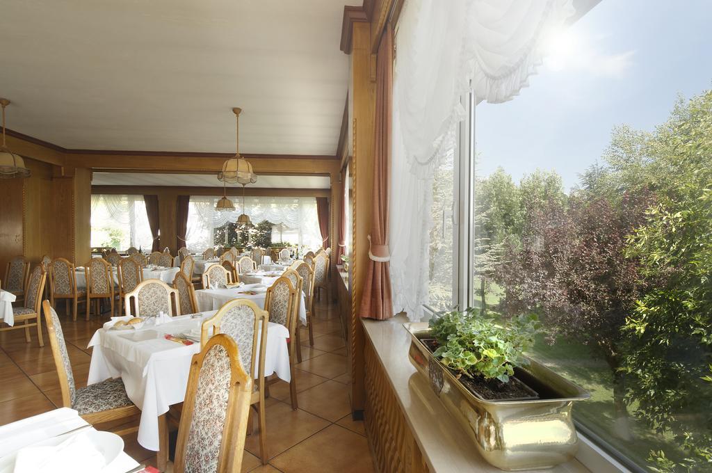 Grand Hotel Biancaneve Folgaria Esterno foto