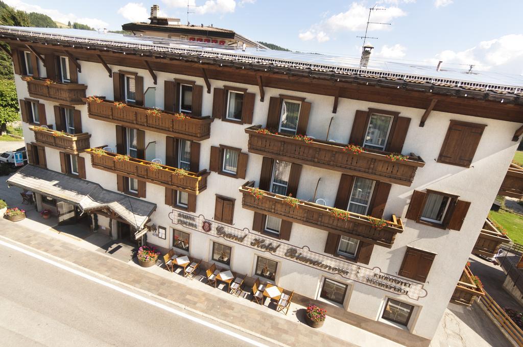 Grand Hotel Biancaneve Folgaria Esterno foto