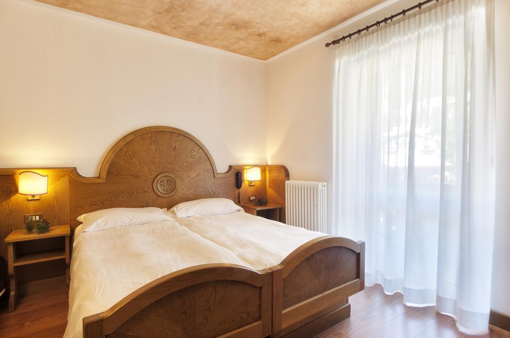 Grand Hotel Biancaneve Folgaria Camera foto