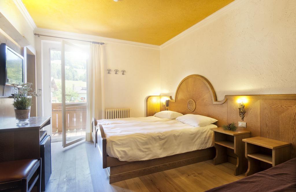 Grand Hotel Biancaneve Folgaria Camera foto